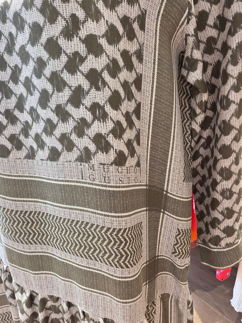 MUCHO GUSTO KLEID TUNIKAKLEID SEIDE GRÜN/KGALI/OLIVE GR.S