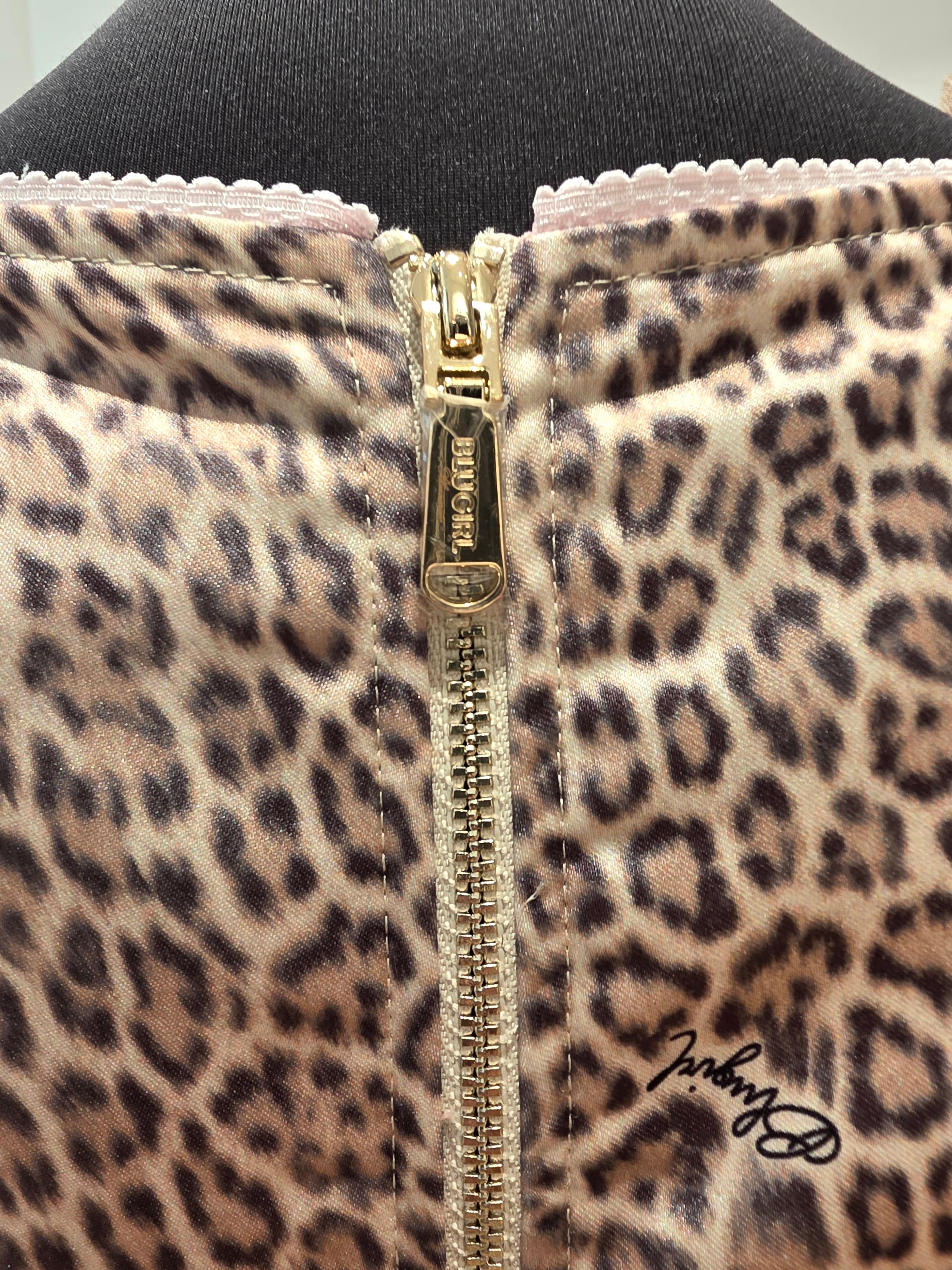 BLUGIRL BLUMARINE KLEID ETUIKLEID LEO TAUPE GR.36/38