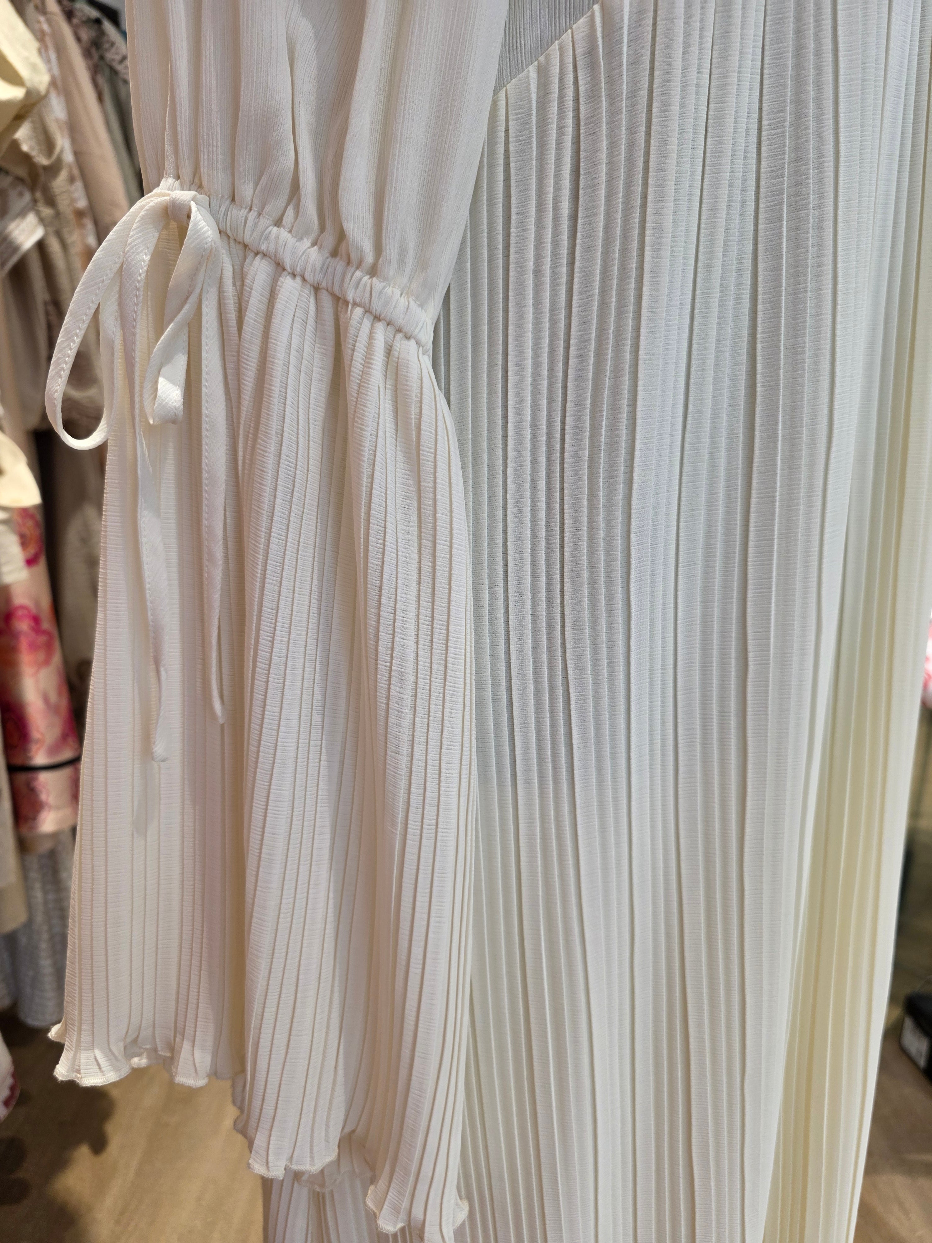 GESTUZ KLEID MAXIKLEID CREAM GR.40