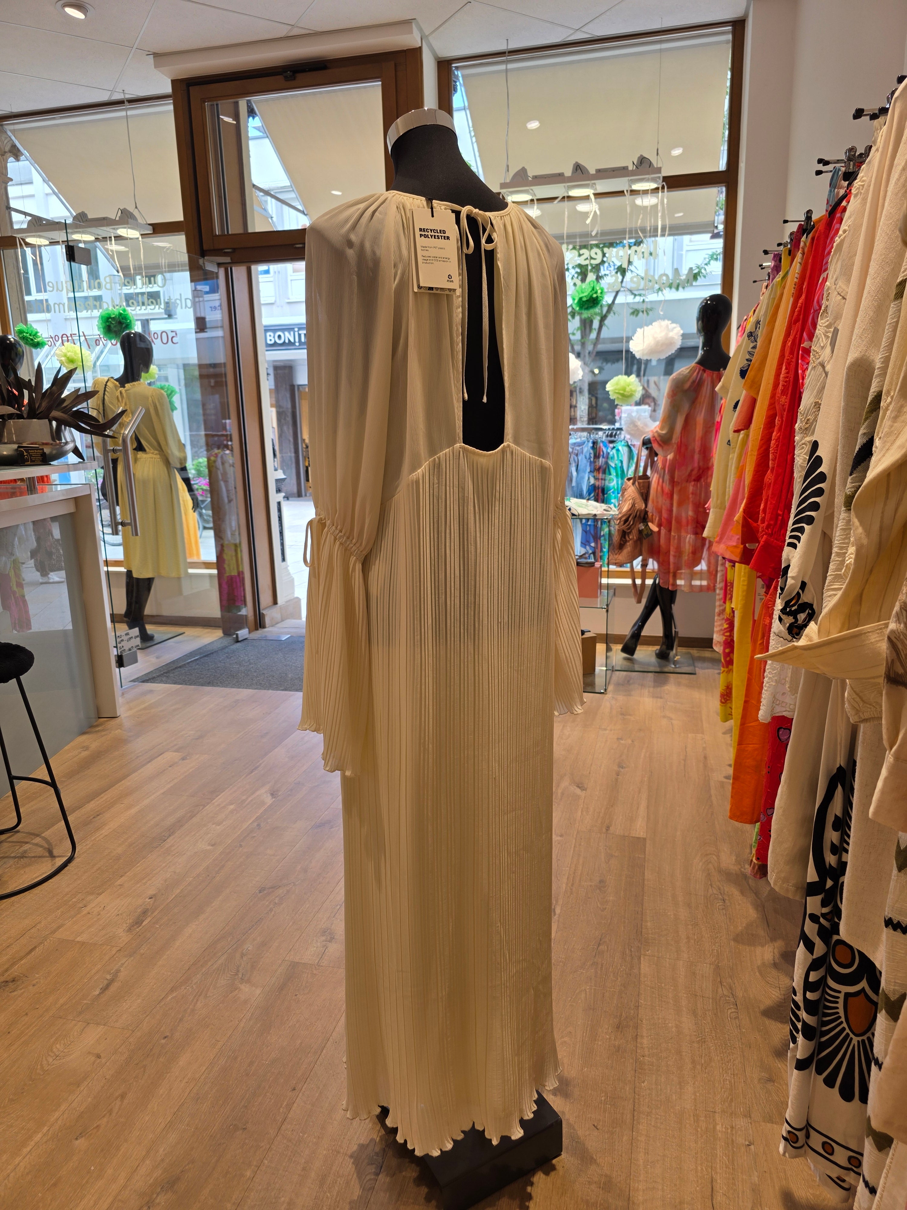 GESTUZ KLEID MAXIKLEID CREAM GR.40